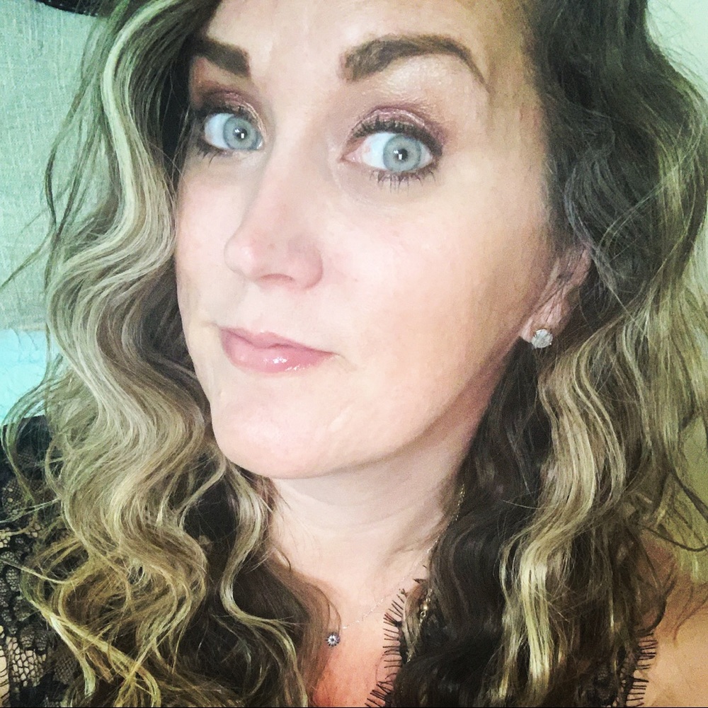 Meet your Posher, Jenn